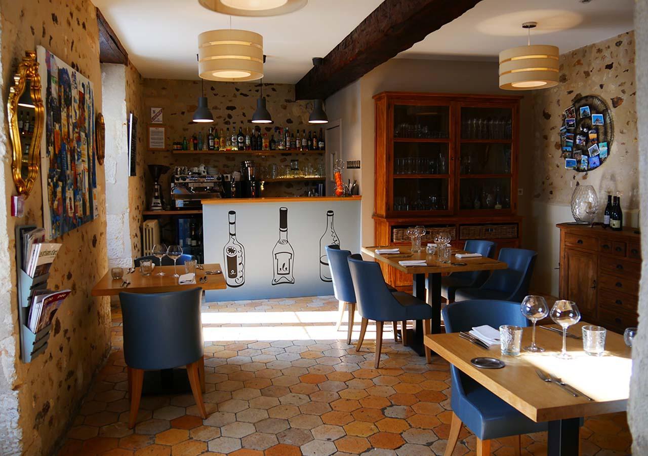 Logis - Auberge De L'Abbaye Thiron-Gardais Buitenkant foto
